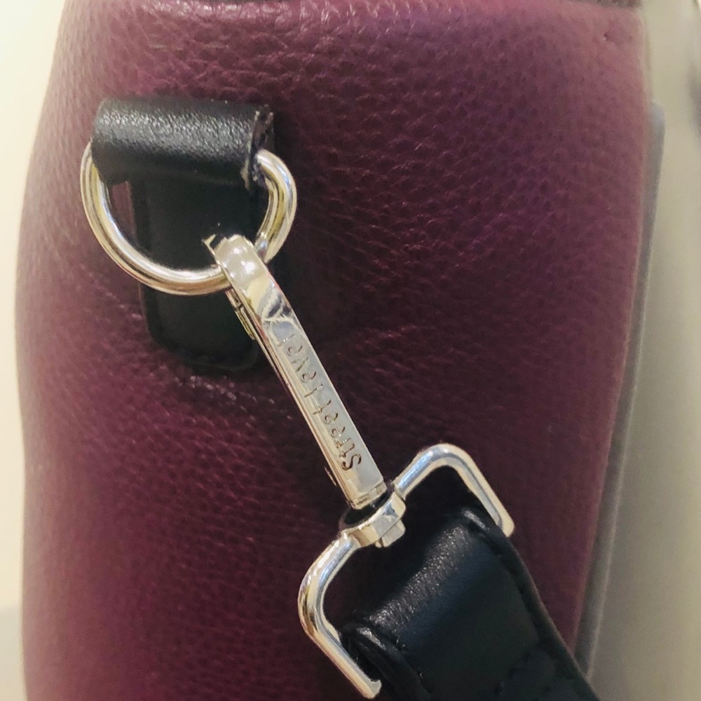 Strret Level Hand bags - Picture 3 of 4